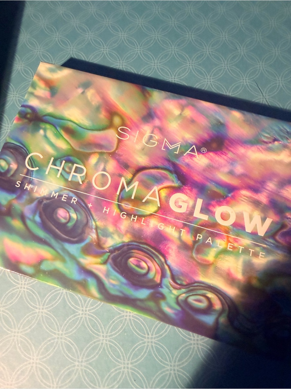 SIGMA ChromaGlow Shimmer + Highlight Palette
